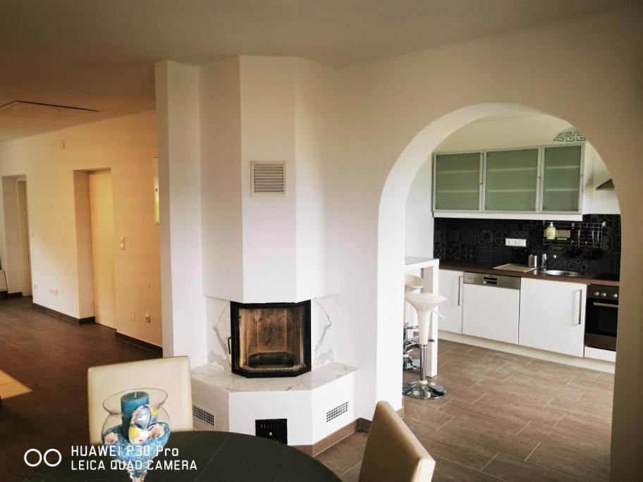 Apartament Panoramablick Exklusiv Villach Zewnętrze zdjęcie